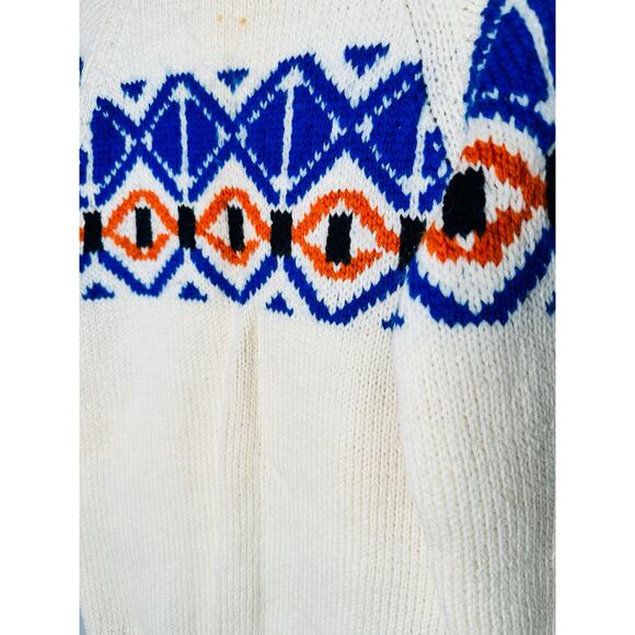 Vintage 70s/80s White Blue Turtleneck Hand Knit Sweater Size Medium - Picture 6 of 6